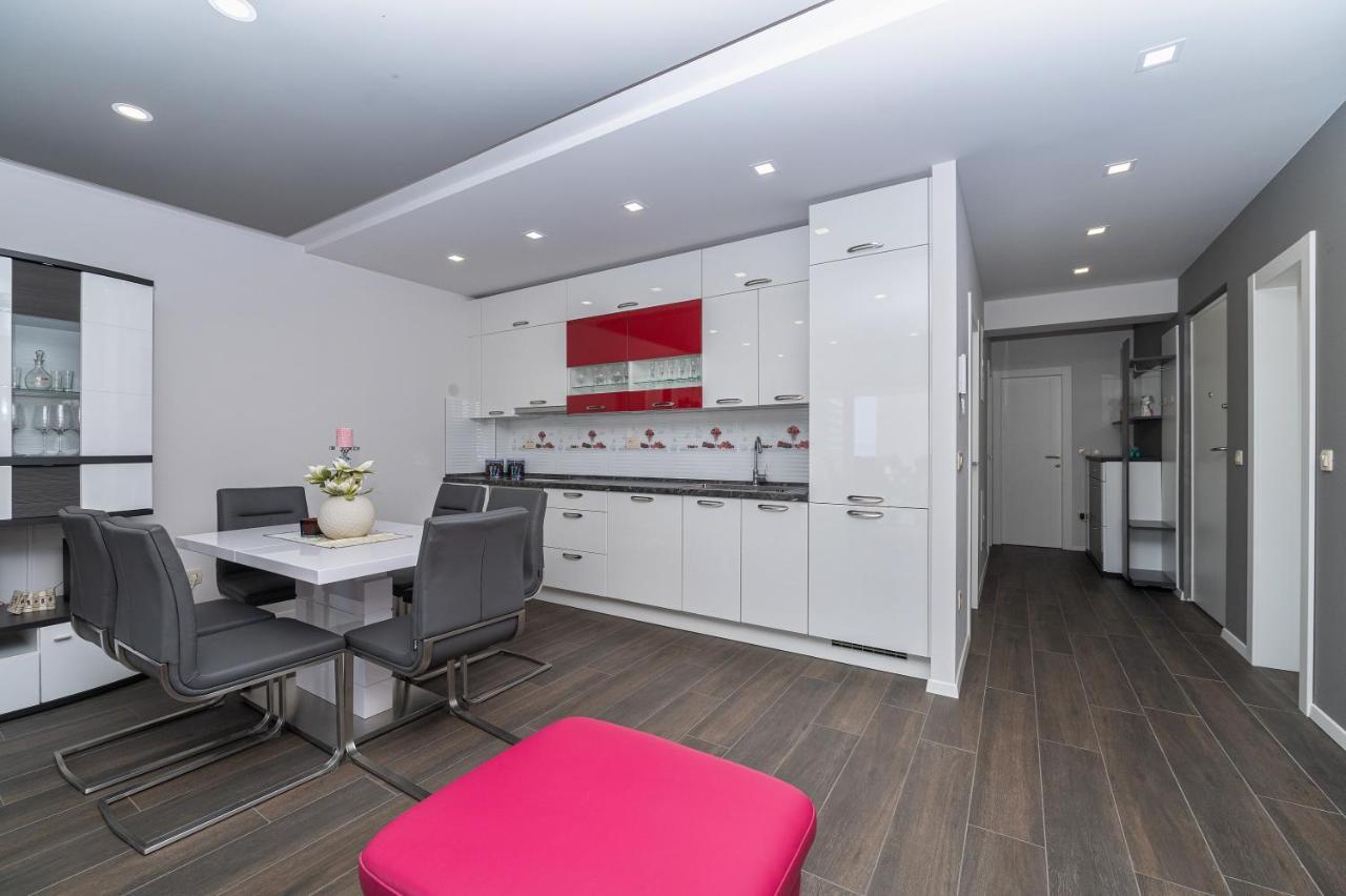 Luxury Apartment Purple Summer Sea View Makarska Kültér fotó