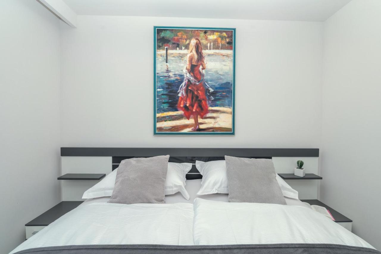 Luxury Apartment Purple Summer Sea View Makarska Kültér fotó